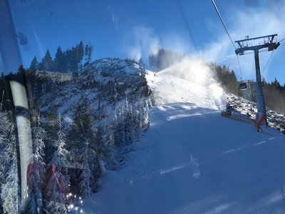 Die Piste aus der Kabine gesehen