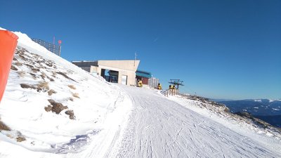Bergstation Lachtal 6KSB mit arbeitslosen Schneekanonen