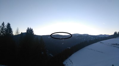 Ausblick von der ehemaligen Bergstation der DSB "Seidlalm" auf den Tauernwindpark und den Dietrichalmlift im Lachtal