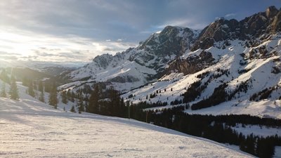 Blick vom Saukarlift auf den Hochkönig, hinten links erkennt man die Liftanlagen von Mühlbach
