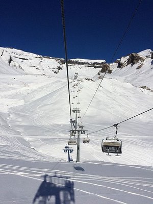 In der 4KSB/B Schilt, leider mit etwas wenig anspruchslosen Pisten