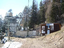 SCHL &amp;quot;Illhorn 1&amp;quot; von der Seite. Hintendran kommt die blaue Piste nach Chandolin heraus.