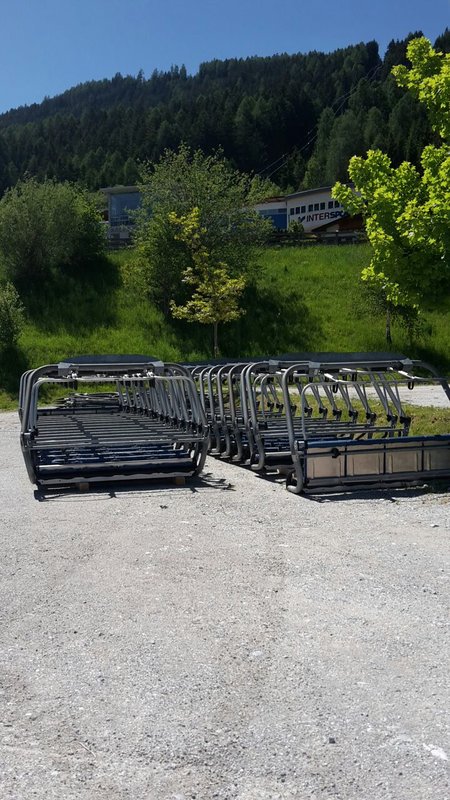 Am Parkplatz: FMBs und Klemmen