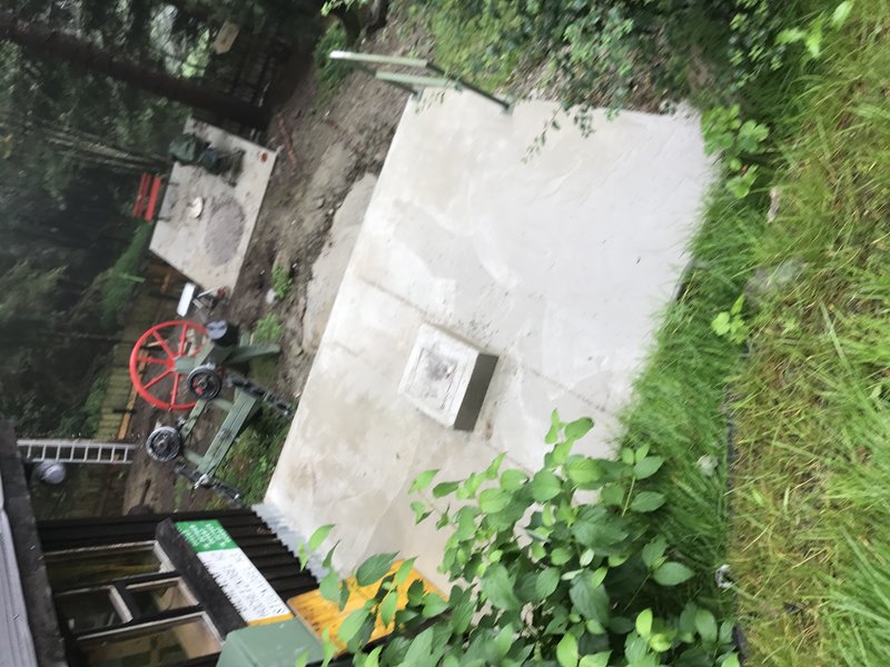 Bodenplatte Bergstation mit Sockel für Umlenkung