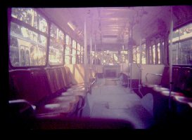 alter Mercedes Stadtbus innen.jpg