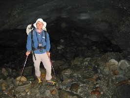 Ich unter dem Vernagtferner.