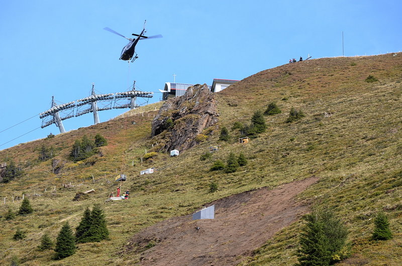 Flanke unter der Steinbergkogel-Bergstation