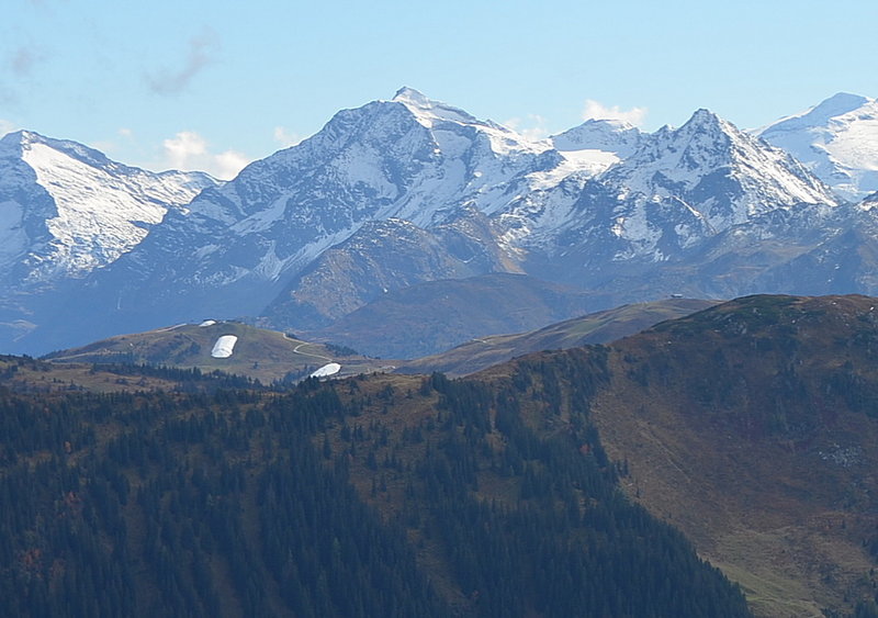 Schneedepots am Resterkogel