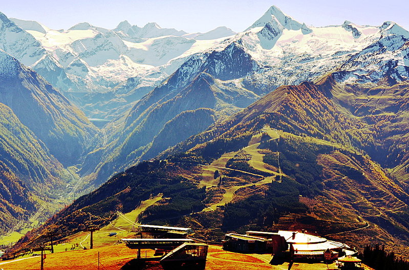 Blick von der Schmitten Richtung Kitzsteinhorn mit Schaufelberg im Vordergrund