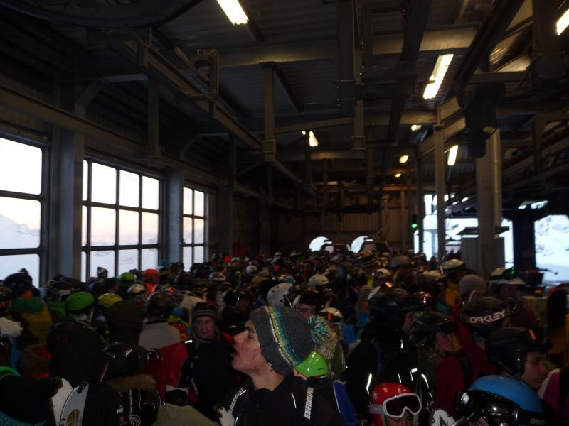 Talfahrt so ca. 1 Stunde Wartezeit, gut gab die 3S noch nicht