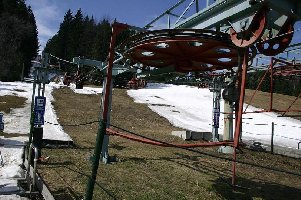 Ruska, wo die Piste tlw. im Schatten liegt, war ganz gut zu fahren. Vergleicht aber wie viel Schnee seit Do hier schmolz!!!