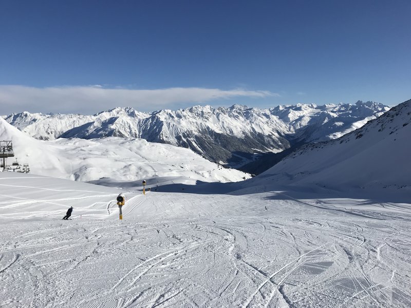 Totalp ist bei diesen Schneebedingungen fast eine Spur zu flach.