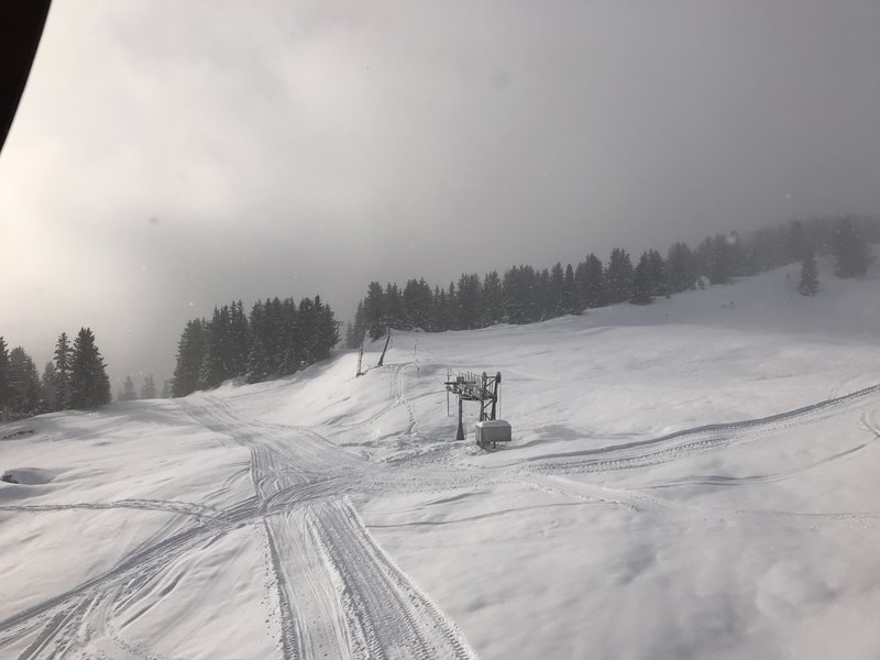 Gehänge am Schweiben sind montiert