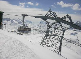 Rüfibahn Stütze 2 an der Bergstation.jpg