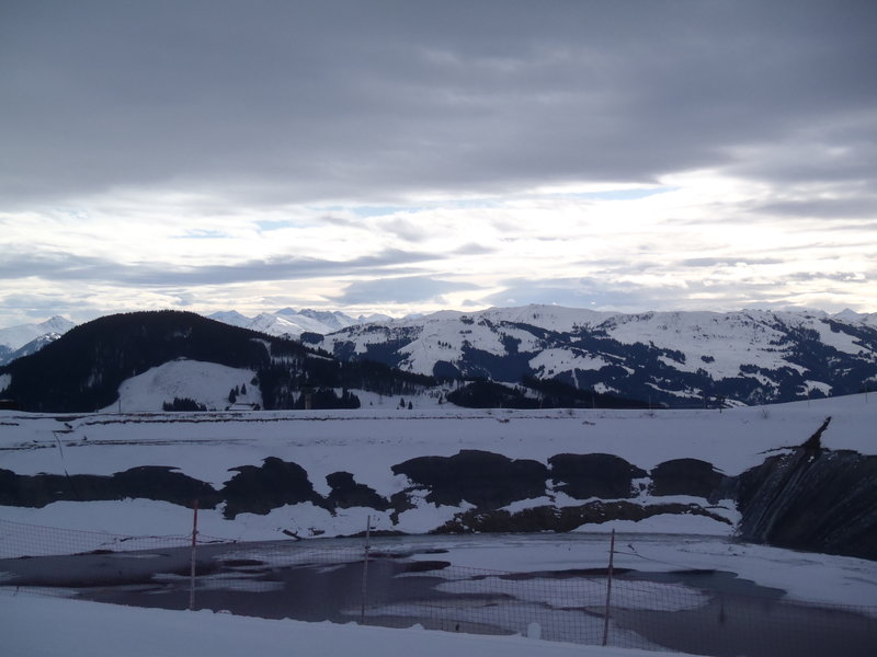 Blick von der Ellmauer Talabfahrt Richtung Süden