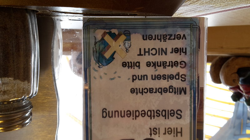 In der Alm ging es dann auch zur EinkÄhr :-)<br />Eher nicht zu emphehlen. Aber die urige Kögelehütte am Rastkopf hatte noch geschlossen.