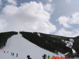 Hier sieht man den Schlusshang der fulminanten Steilabfahrt &amp;quot;Starfire&amp;quot;