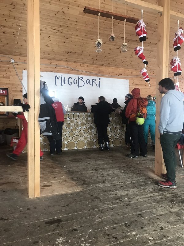 Bar auf 2400 Meter am 20.12.2017