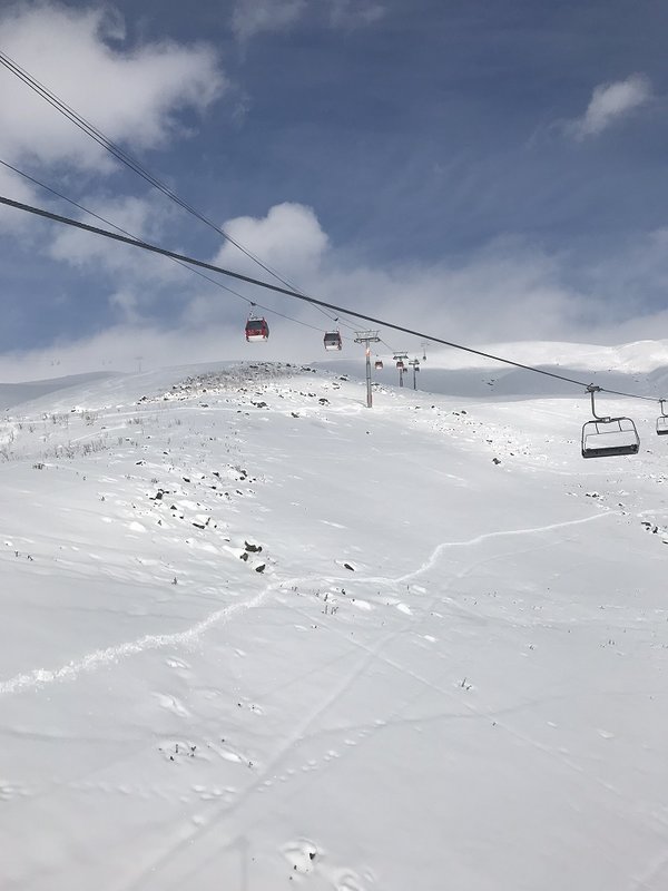 Oberhalb der ersten Station ..Kabine und 4er