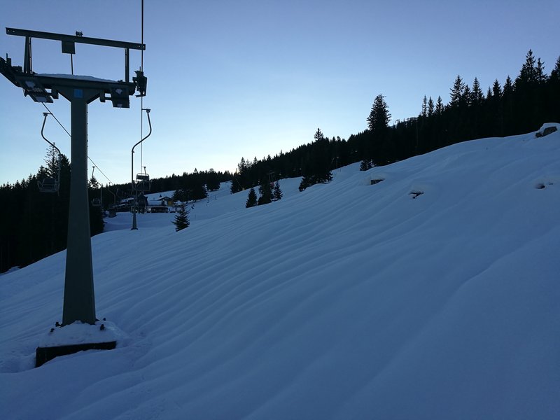 Zu Beginn gab es aber erst einmal altbewährtes: Den antiken 1er Sessellift von Bayrischzell hinauf ins Mittlere Sudelfeld