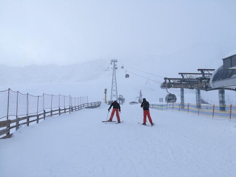 Schwarze Schneidbahn II; ausgaragiert, aber keine Beförderung