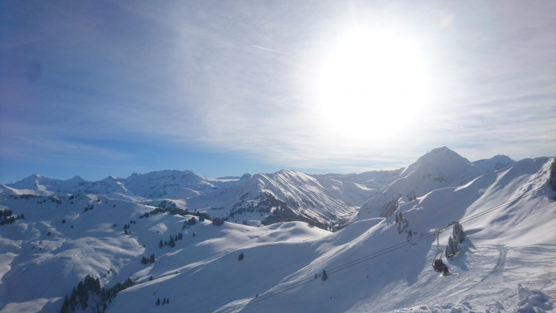 Sehr Früh bin ich an den Verbindungssesseln am Chaltebrunne hängengeblieben. Dort war der Andrang noch nicht soo schlimm wie anderswo