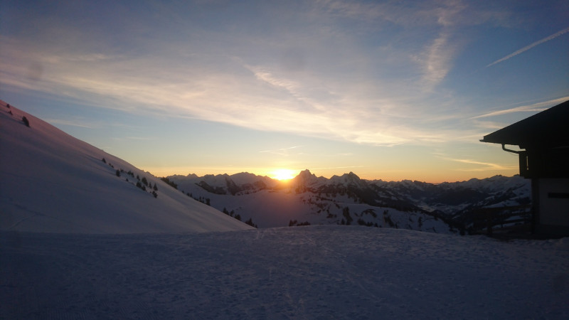 16:40 oben am Rinderberg. Immer wieder schön im Dezember, der Sonnenuntergang bei der Videmannette