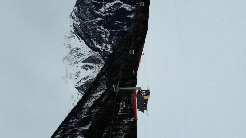 Wie angekündigt, ging es ins Tal. Die Talabfahrt ging gut. Es zog aber immer mehr vom hinteren Pitztal her zu. Daher habe ich danach kaum noch Bilder gemacht