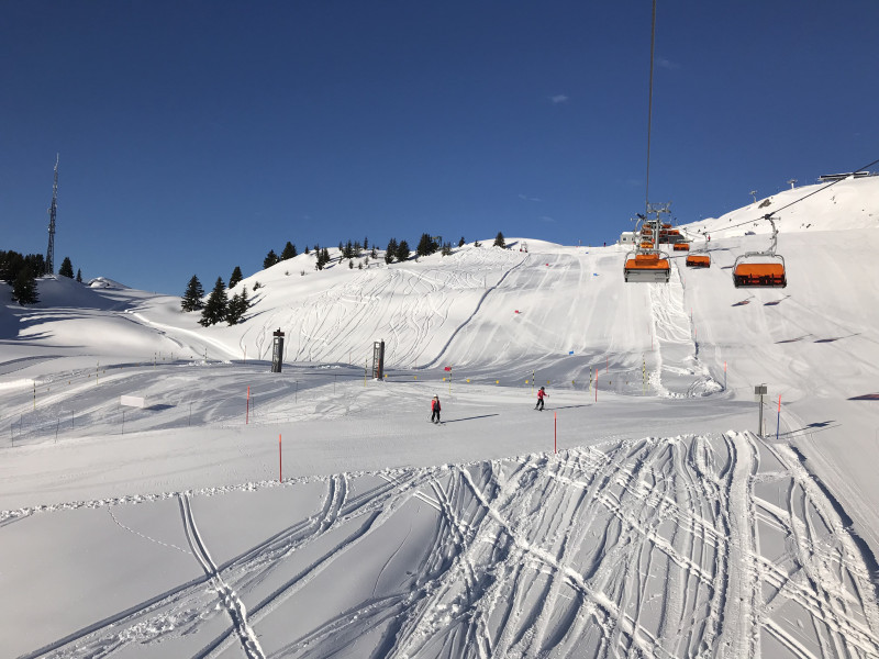 Die Skiline Anlage am Blausee 4er endlichen Betrieb