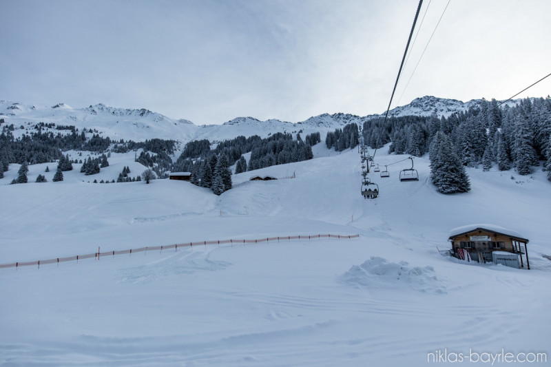 Eigentlich wollten wir auf das Stätzerhorn, dort hing aber eine Nebelbank, so ging es wieder hoch in Richtung Arosa.