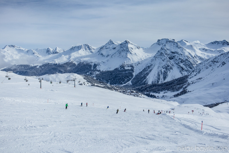 Blick in Richtung tief verschneites Inner-Arosa.