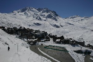 Ziehweg nach VT, zu Wochenbeginn sah er noch sehr winterlich aus ...
