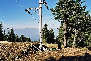 Auch am kurzen Poma - Schlepper Crni Vrh gibts Schneekanonen!