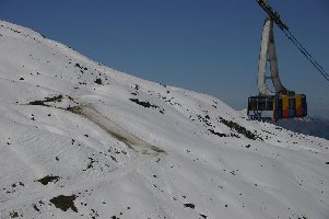Die einzige wirklich kritische Piste: verbindung Boismint - Talstation Caron. Wenige Meter ausserhalb der Piste ging es aber problemlos!