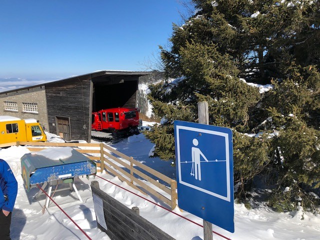 Talstation der Pendelbahn dient als Garage