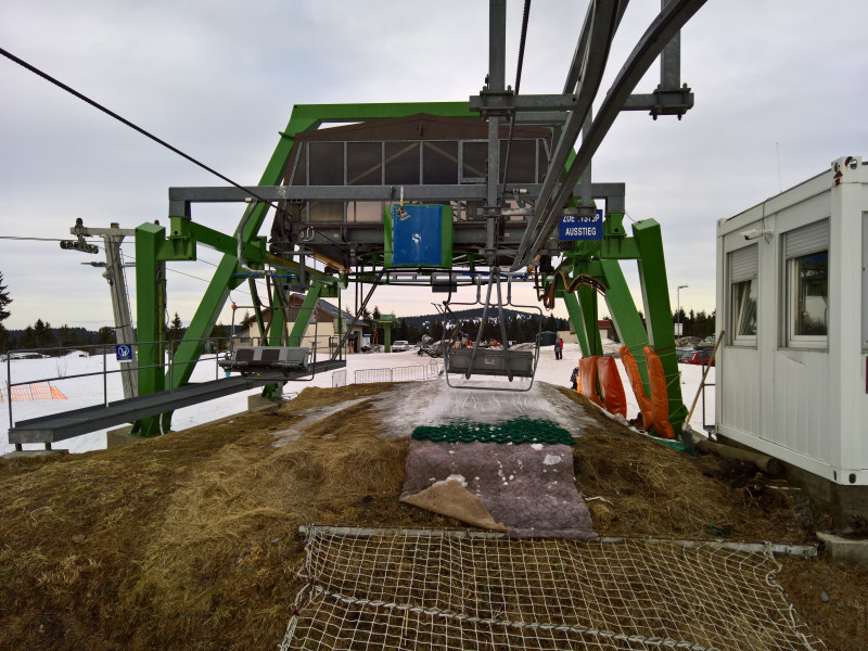 Liftausstieg 3SB mit Matten