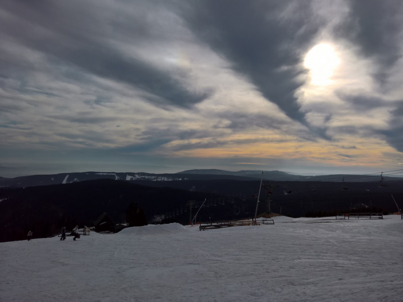 Immer wieder schön, der Blick ins Egertal bis hinüber zum Plesivec