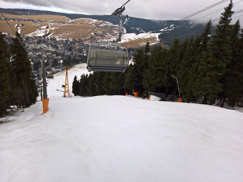 Rennstrecke talwärts