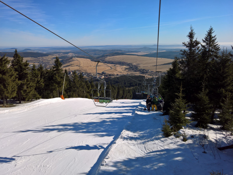 Parezovka am Morgen eine Carving-Autobahn