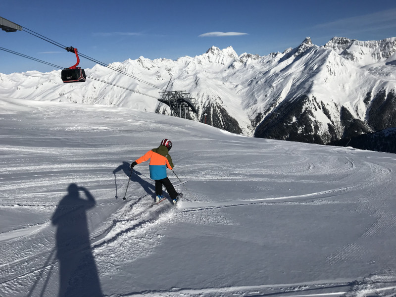 Auf der Pardorama-Piste lag eine dünne Neuschneeschicht, was natürlich super zu fahren war...