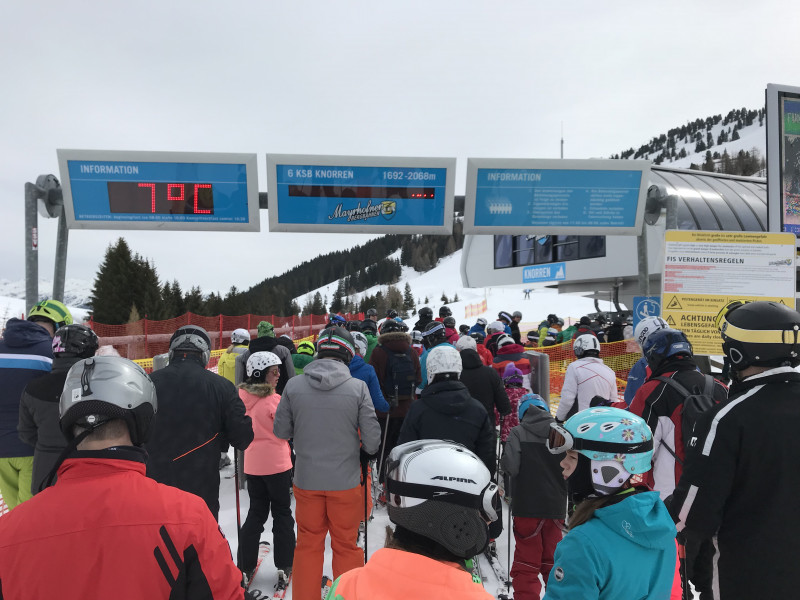 Um 11.30 Uhr war es unangenehm voll.