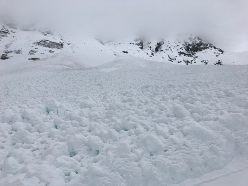 Beeindruckende Lawinenkegel...