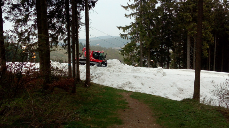 Arbeiten am Schneedepot