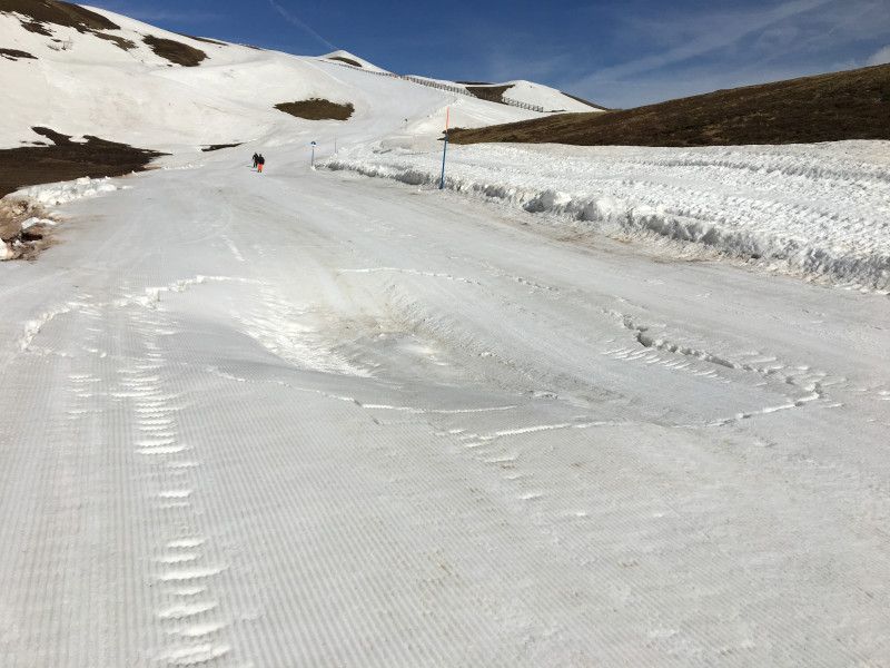 An einer Stelle ist der Pistenbully eingebrochen