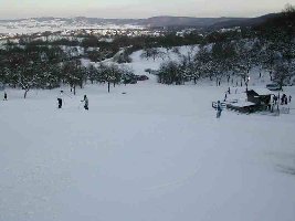 Blaue Piste mit Talstation Sektion I