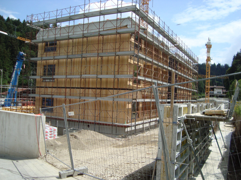 Blick von Hartkaiser Tal zur Hausbergbahn Tal