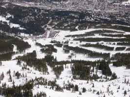 Links die 4KSB Rocky Mtn in voller Länge erkennbar, gut 1,6 km
