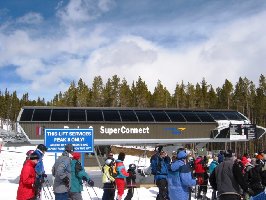 Da hier nur jeder 2. Sessel besetzt wird, hats schon einige Minuten gedauert