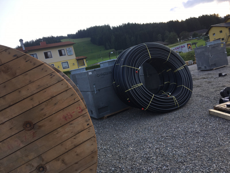 Lagernde Teile am Parkplatz