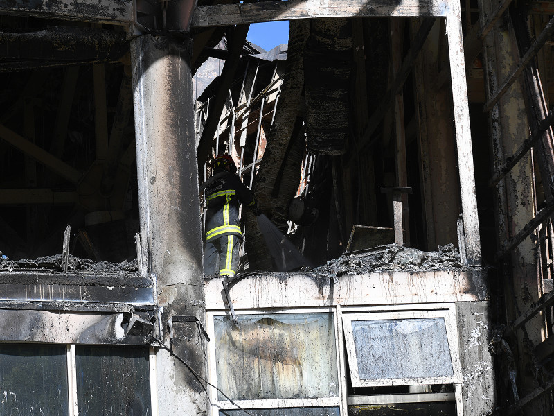 Mittelstation: Löscharbeiten